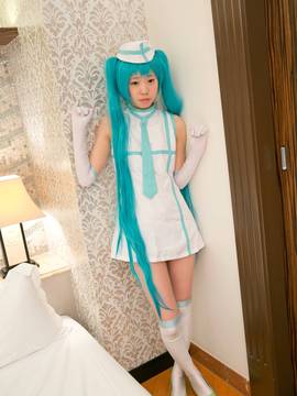 ヌード解禁コスプレ撮影 18歲_222