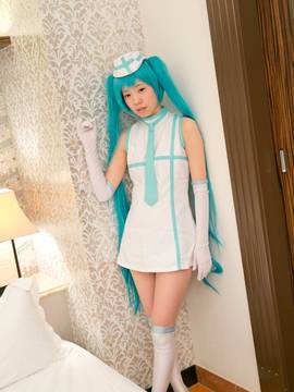 ヌード解禁コスプレ撮影 18歲_223