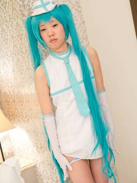 ヌード解禁コスプレ撮影 18歲_240