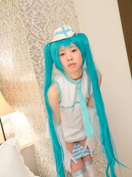 ヌード解禁コスプレ撮影 18歲_242