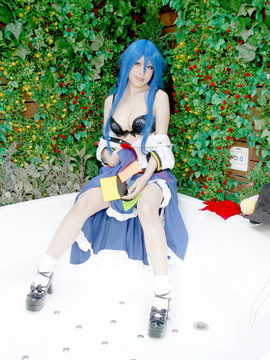 [ReBELLaRT]  東方乙女乱舞vol.002 天然美少女コスプレイヤー『あらい夜魅』のギリギリデジタル写真集「比那名●天子」_129
