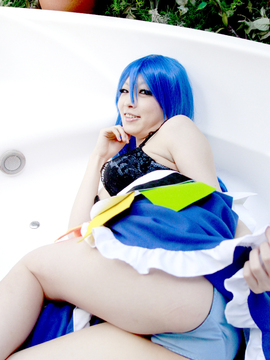 [ReBELLaRT]  東方乙女乱舞vol.002 天然美少女コスプレイヤー『あらい夜魅』のギリギリデジタル写真集「比那名●天子」_184