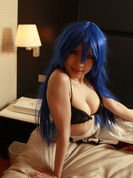 [ReBELLaRT]  東方乙女乱舞vol.002 天然美少女コスプレイヤー『あらい夜魅』のギリギリデジタル写真集「比那名●天子」_256