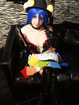 [ReBELLaRT]  東方乙女乱舞vol.002 天然美少女コスプレイヤー『あらい夜魅』のギリギリデジタル写真集「比那名●天子」_390
