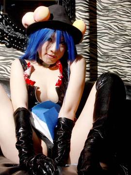 [ReBELLaRT]  東方乙女乱舞vol.002 天然美少女コスプレイヤー『あらい夜魅』のギリギリデジタル写真集「比那名●天子」_404