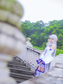 《Re从零开始的异世界生活》艾米莉亚 C O S P L A Y_很文静的爱蜜莉雅碳 (4)