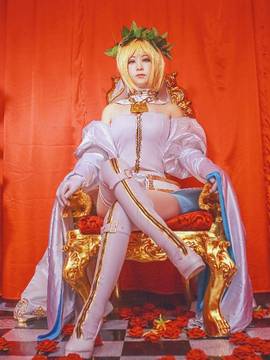 《Fate Grand Order》尼禄花嫁满破 C O S P L A Y_fate尼禄花嫁三破 少女嫁王 头上绿绿的 (2)