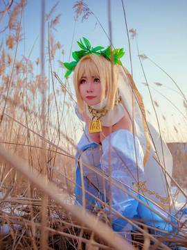 《Fate Grand Order》尼禄花嫁满破 C O S P L A Y_fate尼禄花嫁三破 少女嫁王 头上绿绿的 (6)