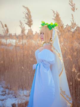 《Fate Grand Order》尼禄花嫁满破 C O S P L A Y_fate尼禄花嫁三破 少女嫁王 头上绿绿的 (9)