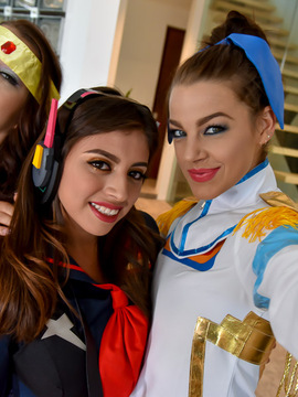 Cosplay Queens_010